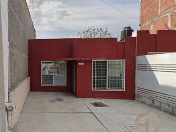 Casa en  TARIMBARO, MICHOACAN.
