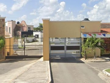Casa en VENTA en FRACC HACIENDA CHETUMAL, a 10 min de la Bahia