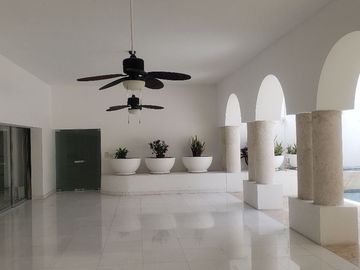 Venta como terreno. Fraccionamiento Gonzalo Guerrero. Ciudad de Mérida