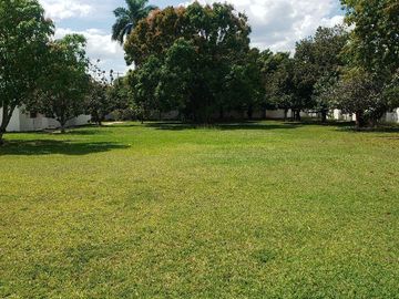Venta como terreno. Fraccionamiento Gonzalo Guerrero. Ciudad de Mérida