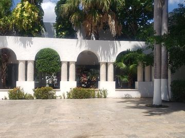 Venta como terreno. Fraccionamiento Gonzalo Guerrero. Ciudad de Mérida