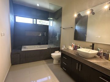 VENTA DE CASA EN LA COLONIA  SAN ANTONIO CINTA