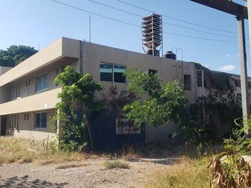 TERRENO COMERCIAL XCUMPCH, MÈRIDA. OPCIO PARA COMPRA EN PARTES