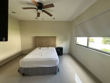 VENTA DE CASA DE UN SOLO PISO. TEMOZON NORTE. MÉRIDA.