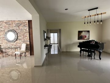 VENTA DE CASA DE UN SOLO PISO. TEMOZON NORTE. MÉRIDA.