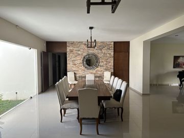 VENTA DE CASA DE UN SOLO PISO. TEMOZON NORTE. MÉRIDA.
