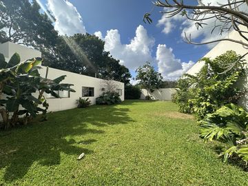 VENTA DE CASA DE UN SOLO PISO. TEMOZON NORTE. MÉRIDA.