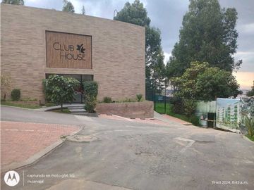 Venta/Permuta Exclusiva  Casa Campestre Provenza Bogota