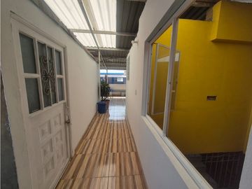CASA EN VENTA, BARRIO DELICIAS, CERCA A ALKOSTO VENECIA