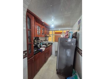 CASA EN VENTA, BARRIO DELICIAS, CERCA A ALKOSTO VENECIA