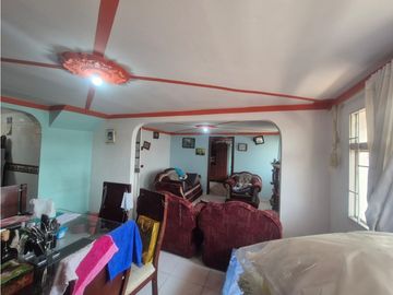 CASA EN VENTA, BARRIO DELICIAS, CERCA A ALKOSTO VENECIA
