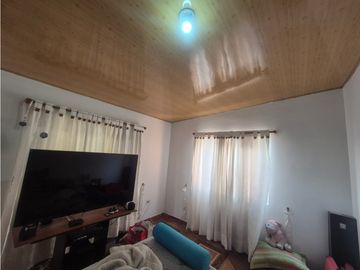 CASA EN VENTA, BARRIO DELICIAS, CERCA A ALKOSTO VENECIA