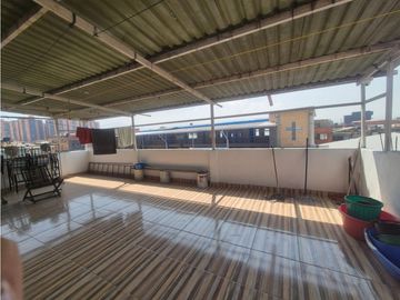 CASA EN VENTA, BARRIO DELICIAS, CERCA A ALKOSTO VENECIA