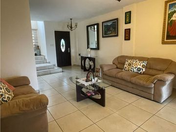 SE VENDE CASA BRISAS HEIGHT BRISAS DEL GOLF
