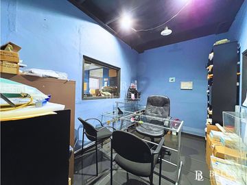 VENTA DE CASA COMERCIAL/ LOTE ZONIFICACION MP-RM3C2, BELLA VISTA (8)