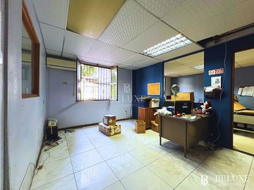 VENTA DE CASA COMERCIAL/ LOTE ZONIFICACION MP-RM3C2, BELLA VISTA (8)