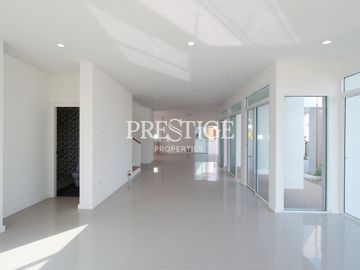 Tropical Village 2 – 3 bed 4 bath in Huay Yai / Phoenix PP11095
