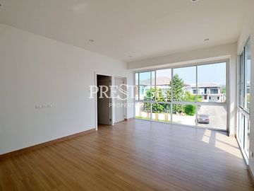 Tropical Village 2 – 3 bed 4 bath in Huay Yai / Phoenix PP11095