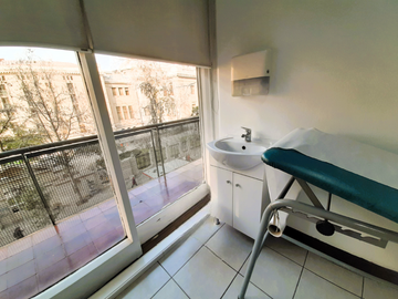 Departamento en Venta en Entre Moneda y Mac Iver, cerca de la Estación Metro Santa Lucia