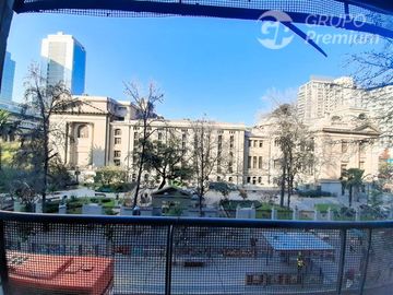 Departamento en Venta en Entre Moneda y Mac Iver, cerca de la Estación Metro Santa Lucia