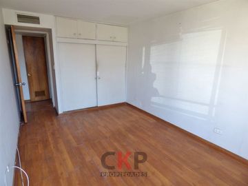 Departamento en Venta en Av. Los Leones / Universidad San Sebastián