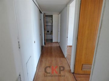 Departamento en Venta en Av. Los Leones / Universidad San Sebastián