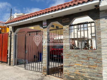 SE VENDE CASA EN CONDOMINIO VISTA HERMOSA VII SECTOR NORTE