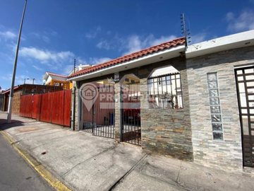SE VENDE CASA EN CONDOMINIO VISTA HERMOSA VII SECTOR NORTE