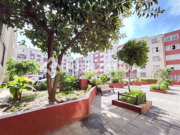 Departamento en Venta en Av Santa Rosa a una cuadra del metro Matta