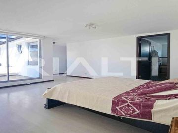 Casa sin adosamiento de venta en Tumbaco Santa Rosa