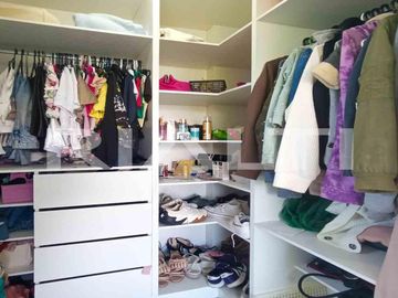 Casa sin adosamiento de venta en Tumbaco Santa Rosa