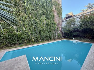 Departamento en venta de 3 ambientes con amplio patio - Villa Ballester Centro