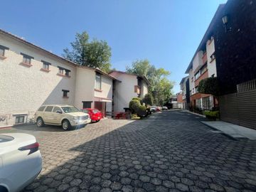 Casa en condominio en venta en Olivar de los Padres