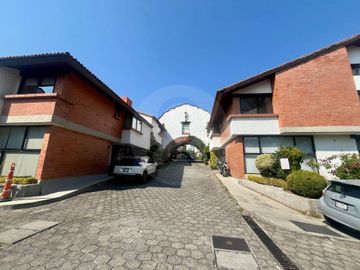 Casa en condominio en venta en Olivar de los Padres