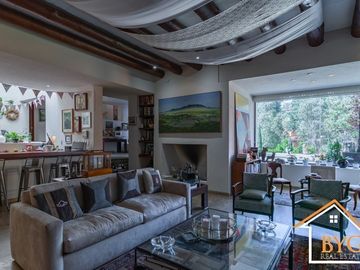 PRIVADA EXCLUSIVA DE 5 CASAS , EN BOSQUES DE LAS LOMAS CON CANCHA DE TENIS