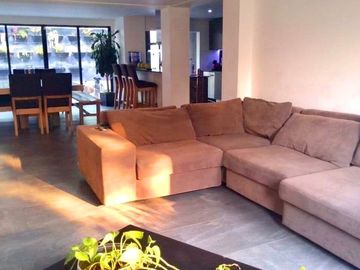 CASA REMODELADA EN LOMAS DEL SOL