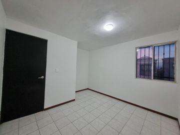 CASA EN VENTA EN VALLE DE PALMAS
