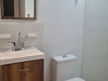 CASA EN VENTA EN VALLE DE PALMAS
