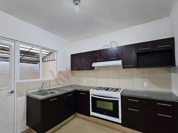 CASA EN VENTA EN FRACCIONAMIENTO 