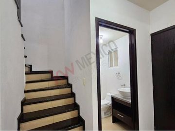 CASA EN VENTA EN FRACCIONAMIENTO 