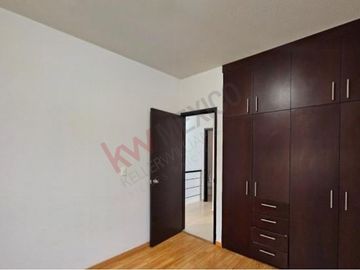 CASA EN VENTA EN FRACCIONAMIENTO 