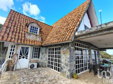 Venta de casa en el mirador de Laguna de Catemaco