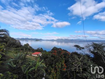 Venta de casa en el mirador de Laguna de Catemaco