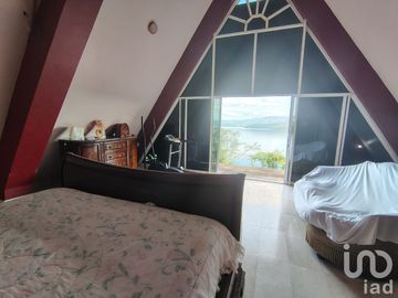 Venta de casa en el mirador de Laguna de Catemaco