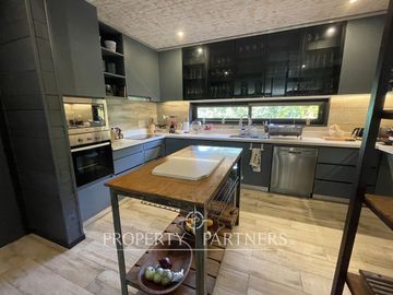 Casa ideal en Maitencillo ¡Oportunidad única en rico condominio!