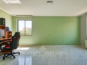 HERMOSA CASA EN VENTA, A PASOS DEL METRO QUILIN, CONDOMINIO EN PEÑALOLEN