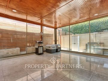 HERMOSA CASA EN VENTA, A PASOS DEL METRO QUILIN, CONDOMINIO EN PEÑALOLEN