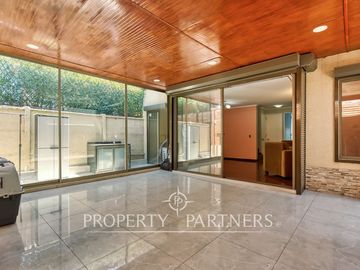 HERMOSA CASA EN VENTA, A PASOS DEL METRO QUILIN, CONDOMINIO EN PEÑALOLEN