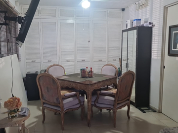 CASA EN VENTA EN COL. DEL VALLE, SAN PEDRO GARZA GARCÍA