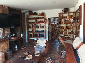 Casa + cabañas en parcela / 10 min Melipilla.